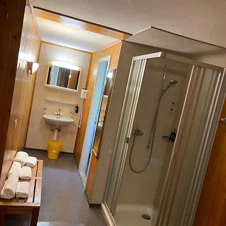 Check-in 24-7 Ohne Fruehstueck Gratis Parkplatz Hotel Ausserberg